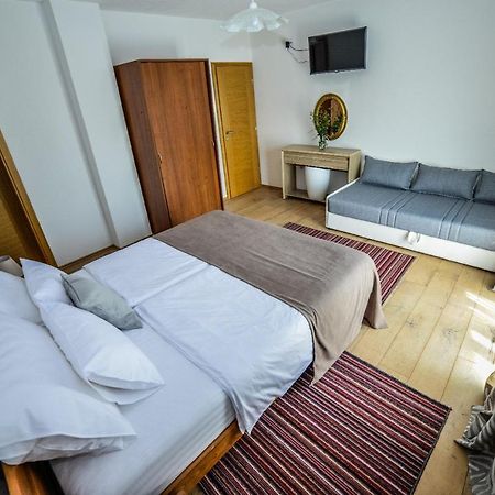 جيزيرسي Sixteen Lakes Guest House 2 المظهر الخارجي الصورة